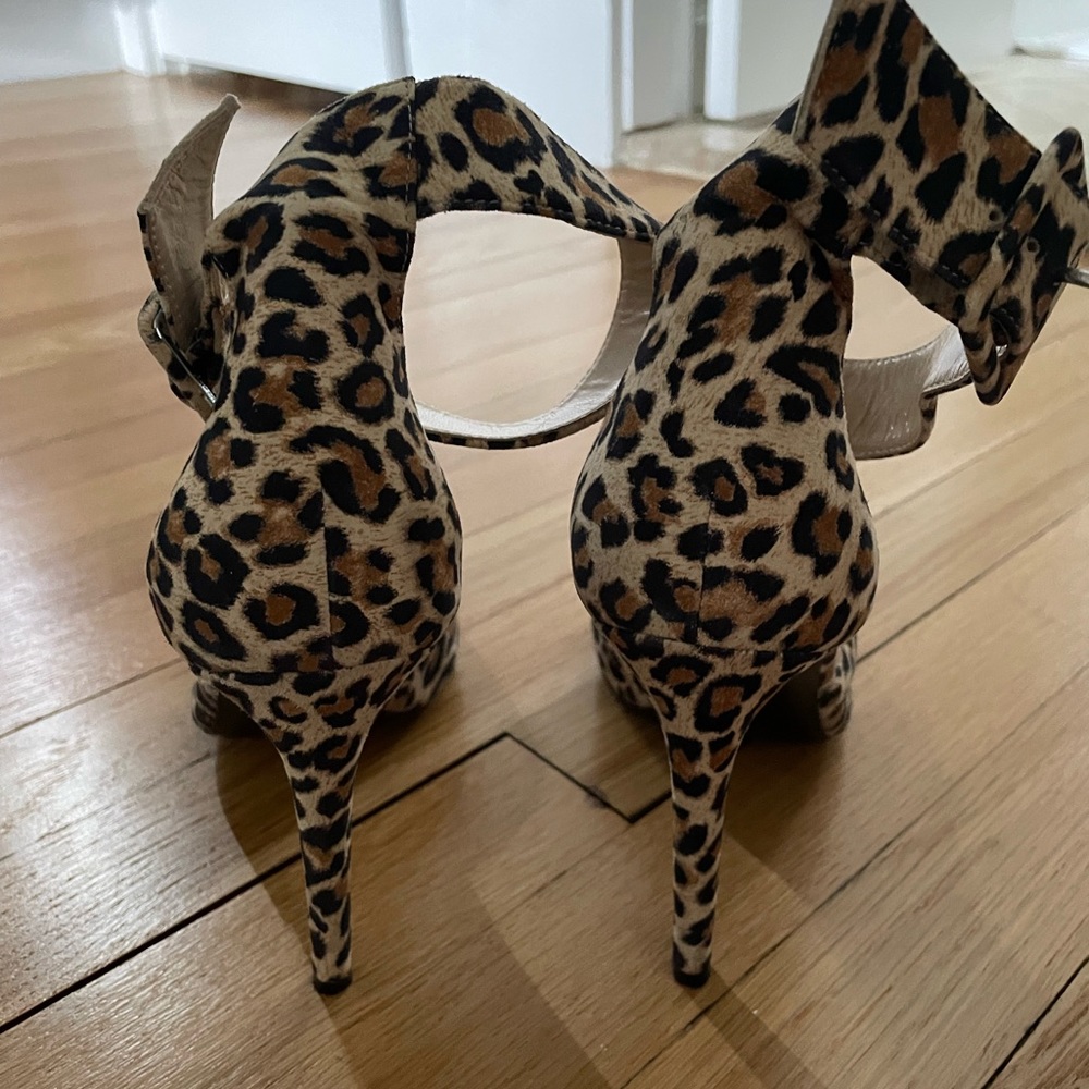 Authentic DVF Heels - Picture 2 of 5